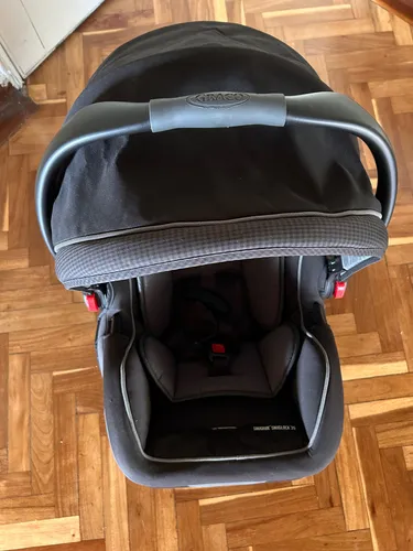 Silla De Bebé Graco Click Connect + Base Para Carro/avión (Usado)