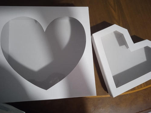 Imagen 1 de 9 de Cajas De Cartón Con Visor De Acetato Día Amor Y Amistad
