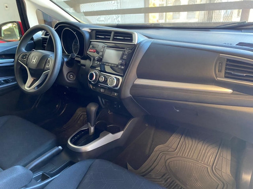 Imagen 11 de 15 de Honda Fit 2016 1.5 Hit Cvt