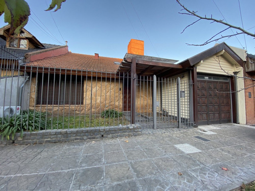 Nuevo Valor! Casa En Venta En Castelar Norte - 4 Ambientes!