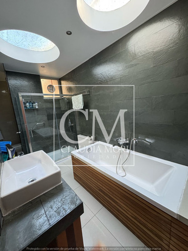 Moderna Casa, 3d+3b, 240m2, Los Romeros, Concon