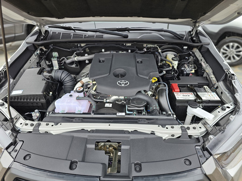 Toyota Hilux Pick-up 2.8 Cd Sr 204cv 4x4 At