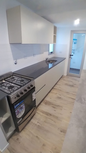 Excelente Departamento Un Dormitorio 6 E/ 65 Y 66