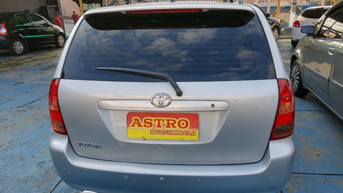 Imagem 3 de 11 de Toyota Fielder 1.8