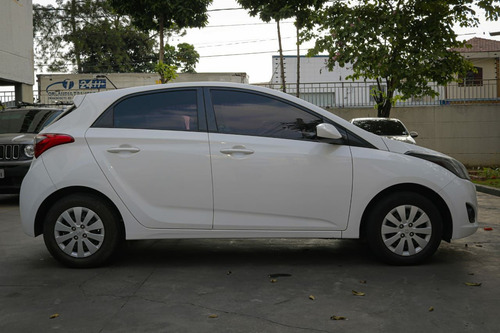 Hyundai Hb20 2015 1.6 Comfort Plus Flex 5p