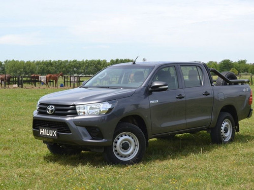 Toyota Hilux 4x2 D/c Dx 2.4 Tdi 6 M/t 2021
