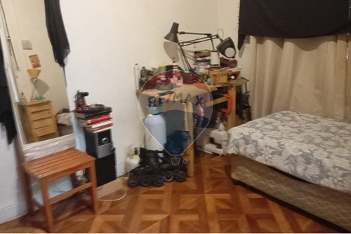Amplia Casa Con Oportunidad De Inversión