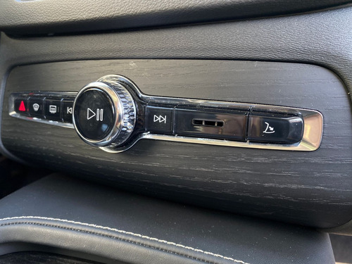 Imagen 8 de 15 de Volvo Xc90 2020 2.0 T8 Inscription Híbrido Awd At