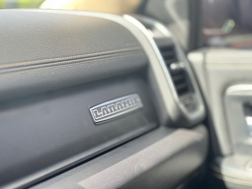 RAM Ram 3500 6.7 Laramie Cab. Dupla 4x4 Aut. 4p