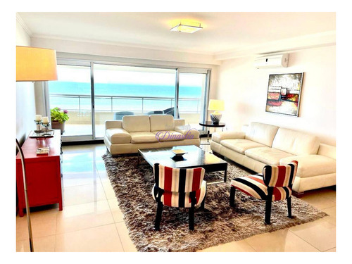 Imagen 2 de 13 de Venta Apartamento 3 Dormitorios Y Dep. En Playa Brava, Punta Del Este