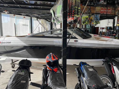 Visión 200 Con Suzuki 140 Hp 2024