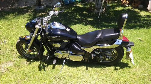 Imagem 3 de 10 de Suzuki Boulevard M800