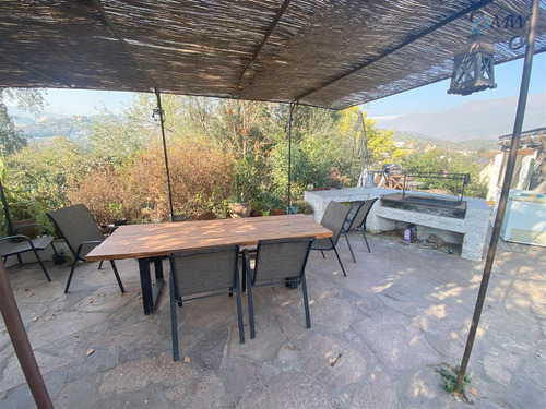 Sitio De 2800 Mt2 En Barnechea Con Casa Incluida 296 Mt2