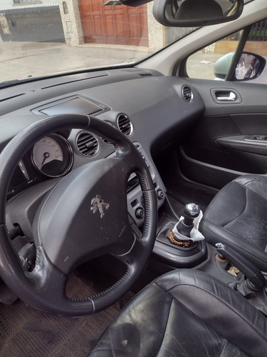 Peugeot 408 2.0 Allure Nav 143cv