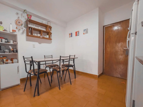 Imagen 17 de 20 de Duplex 3 Ambientes Con Cochera Parque Luro Oportunidad Excelente Estado