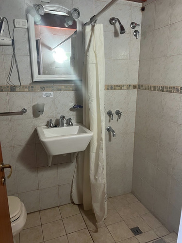 Vendo Impecable Hotel De 2 Estrellas En Villa Carlos Paz. Hay Financiación.