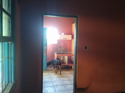 Vendo, Casa Com 3 Cômodo