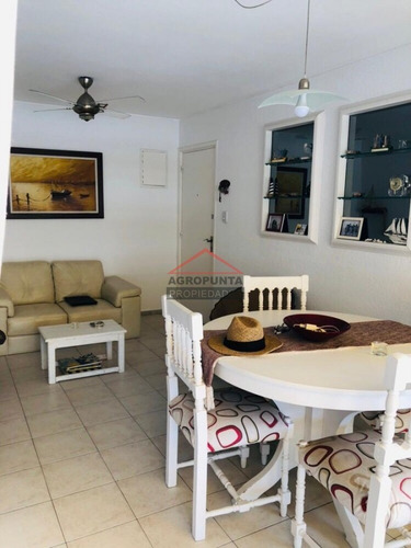 Apartamento Con Balcón En Península - Ref: 5006