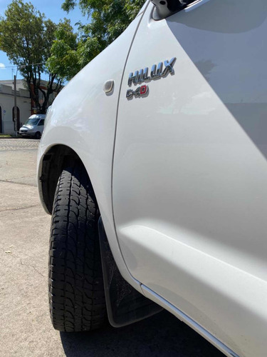 Toyota Hilux 2.5 Cab Doble 4x2 2010