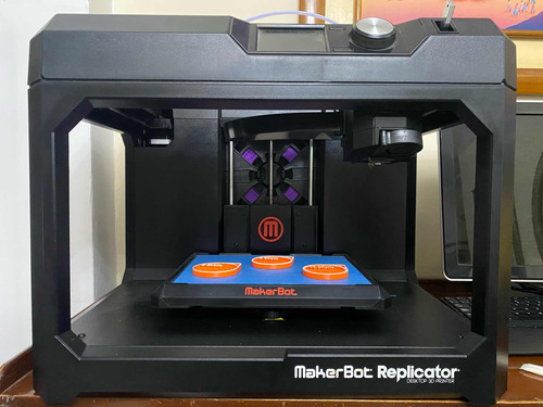 Makerbot Replicator 5th Gen Incluye 7 Filamentos Pla