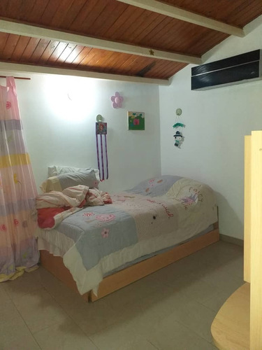 Imagen 5 de 13 de Casa En El Limon Maracay 04243050970 Negociable!