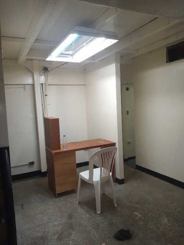 Imagen 11 de 24 de Vendo Local 623 M2 / Chacao 9674