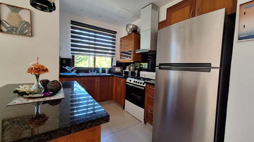 Vendo En Guavaberry Espectacular Villa. 3 Hab. 3 Baños Piscina 280m2
