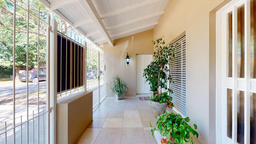 Casa En Venta En Gonnet