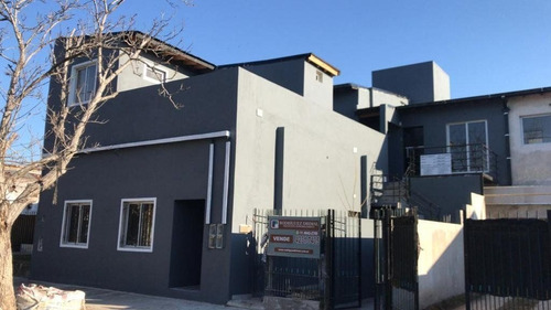 Imagen 2 de 19 de Magnifico Departamento En Venta De 4 Ambientes En Turdera