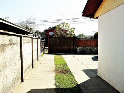 Casa En Venta De 4d 3b, En La Calera. Región De Valparaíso.