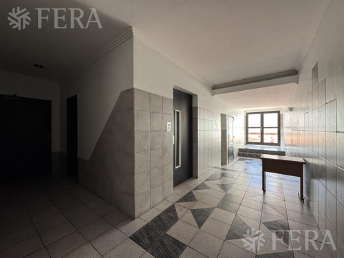 Venta Departamento 2 Ambientes Con Balcón En Balvanera