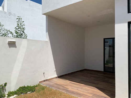 Imagen 9 de 26 de Se Renta Casa En La Condesa Juriquilla, 3 Recamaras, Roof Ga
