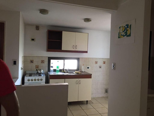 Imagen 4 de 8 de Departamento 2 Ambientes Barato En Plaza Malvinas Y Muy Bajas Expensas, Vendo Urgente