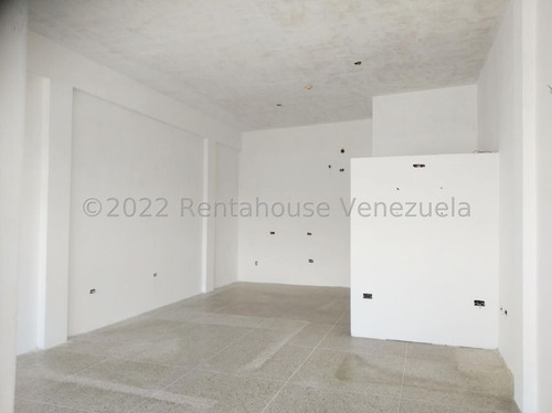 Imagen 2 de 13 de Eloisa Mejia Rentahouse Vende Local En Paraparal Los Guayos 23-2384