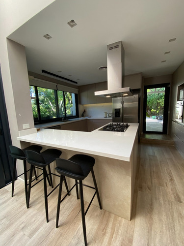 Zona Balbastro - Excelente Casa - Impecable!