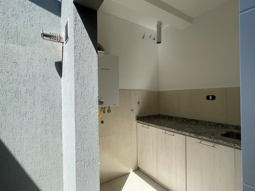 Casa En Venta - Bº La Quebrada - Lujan