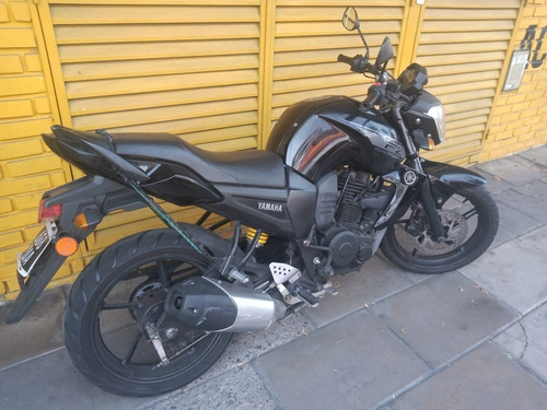 Moto Yamaha Fz