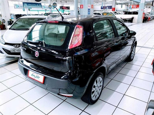 Fiat Punto 1.4 Attractive 8v Flex 4p Manual 2013/2013