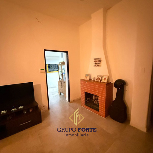 Casa Remodelada En Barrio Granja De Funes Mas Departamento