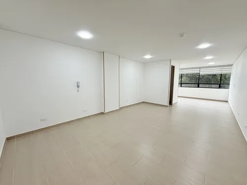 Local En Venta En Novaterra. Cod V1541