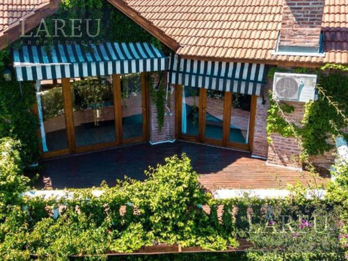 Casa En Venta Con Renta - Barrio Boulevares