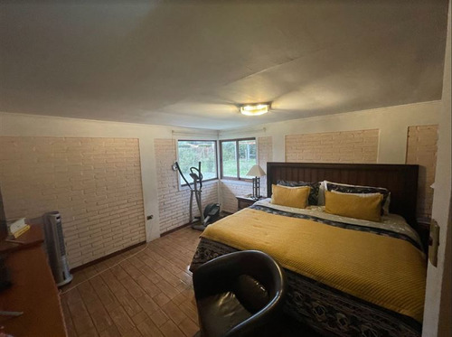 Casa En Venta De 3 Dorm. En Isla De Maipo