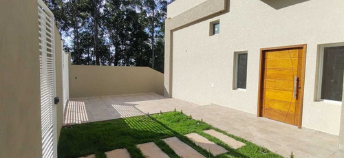 Imagem 2 de 13 de Casa Nova A Venda