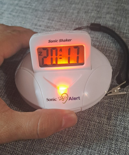 Reloj Despertador Con Vibración Hipoacusia Sonic Alert Blanco