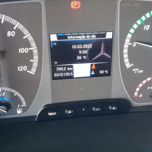 Imagem 6 de 14 de Mercedes Benz Axor 2041 4x2 Teto Alto 18/19