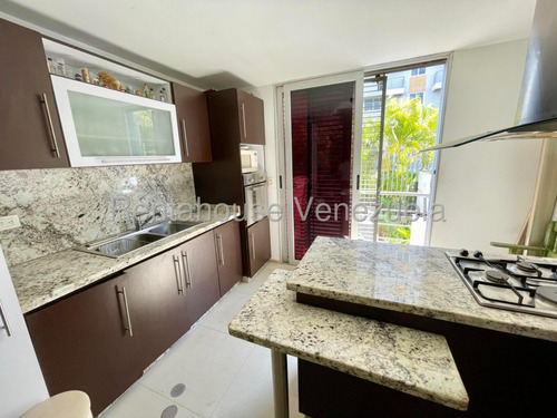 Moderna Casa En Venta Este De Barquisimeto. Urbanizacion Colinas Del Viento 25-20497 As-my