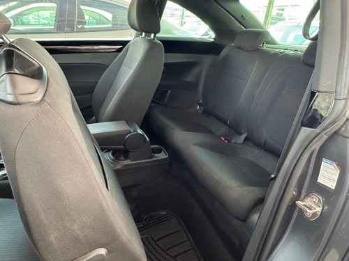 Volkswagen Beetle 2.5 Sound Tiptronic At