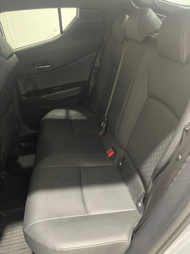 Imagen 11 de 12 de Toyota C-hr Hv 1.8 Ecvt 2022