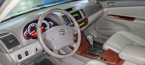 Imagen 7 de 14 de Toyota Camry