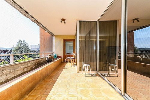 Departamento En Venta De 2 Dorm. En Providencia